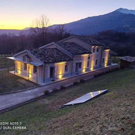 Cascina Serra Eco-house Beb בית הארחה