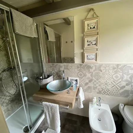 Cascina Serra Eco-house Beb בית הארחה Muzzano