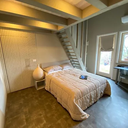 Cascina Serra Eco-house Beb בית הארחה