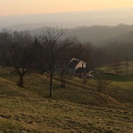 Cascina Serra Eco-house Beb בית הארחה Muzzano
