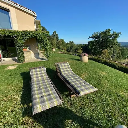 Cascina Serra Eco-house Beb ゲストハウス