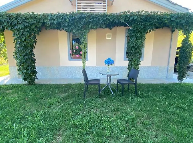 Cascina Serra Eco-house Beb 3* Muzzano